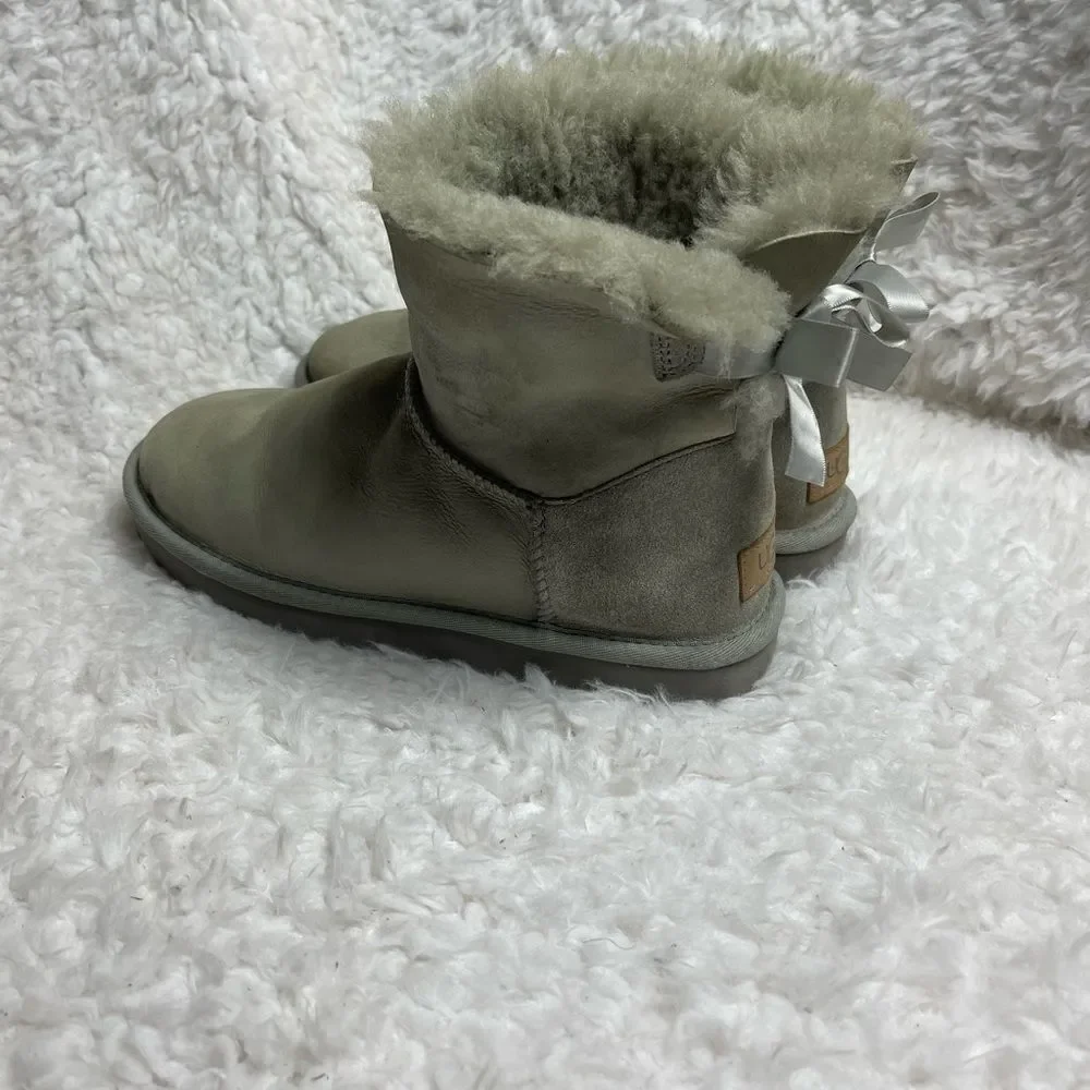 Ugg Baley short boots leather gray suede short boots with sheep skin lin…